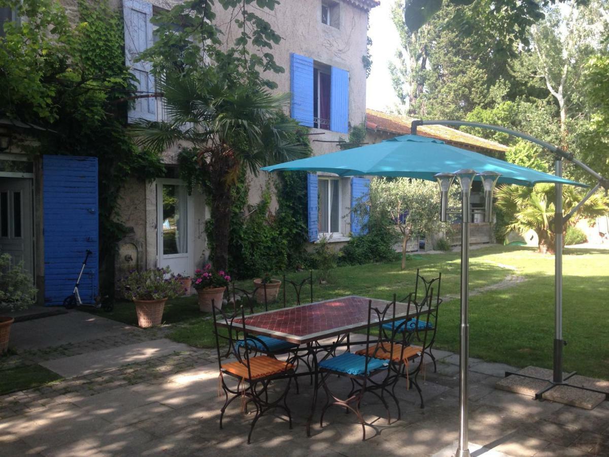 Le Mas Des Platanes Entraigues-sur-la-Sorgue Kültér fotó